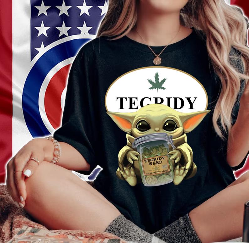 Star Wars Baby Yoda Hugging Tegridy Weed t-shirt woman shirt