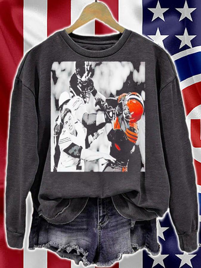 Free Myles Garrett Rudolph Helmet smash Cleveland Football shirt t-shirt sweatshirt