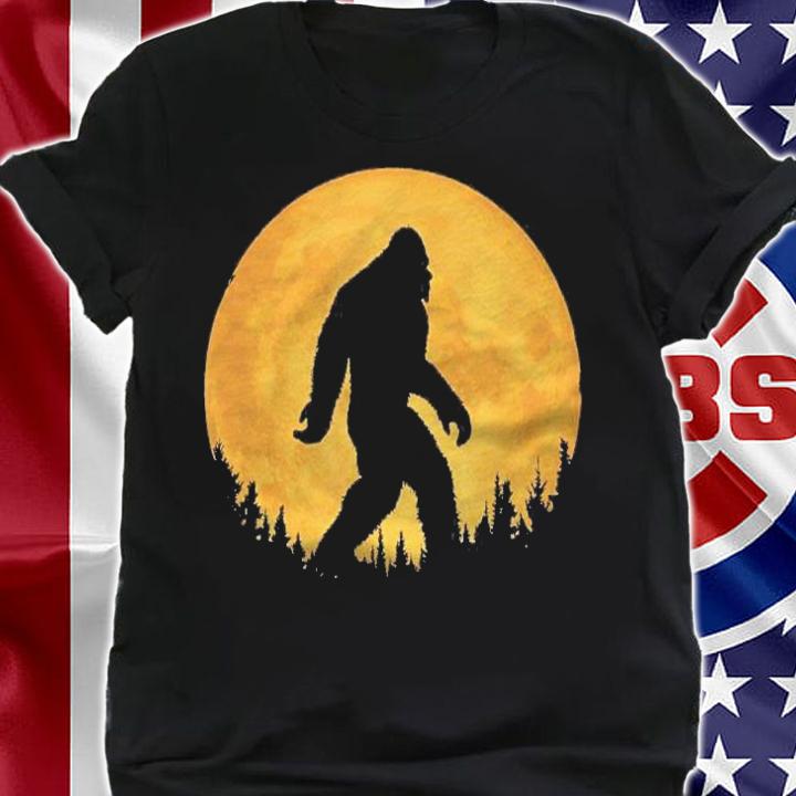 Bigfoot Night Minimalist Full Moon & Trees Sasquatch Shirt t-shirt