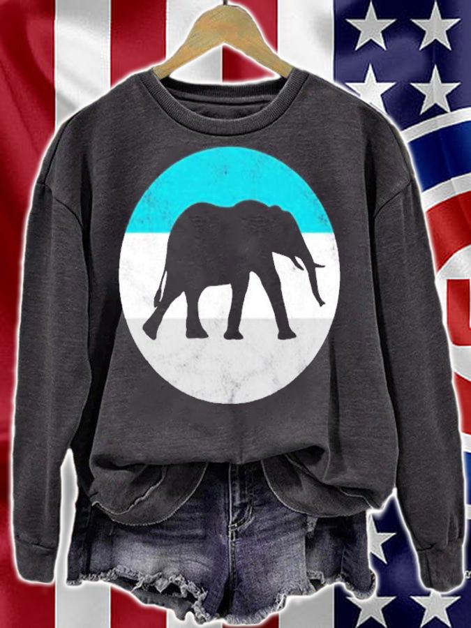 Elephant Gif For Men Women Boys & Girls Retro T-Shirt t-shirt